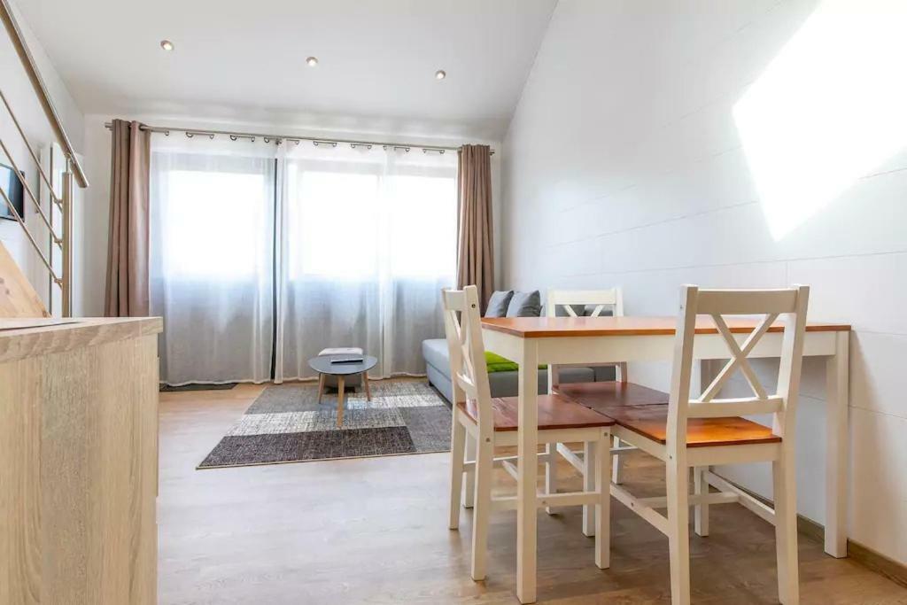 Domaine Des Ecuries - Appartements Meubles A Talloires Zewnętrze zdjęcie