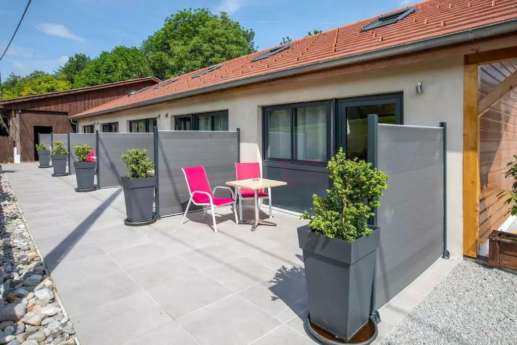 Domaine Des Ecuries - Appartements Meubles A Talloires Zewnętrze zdjęcie